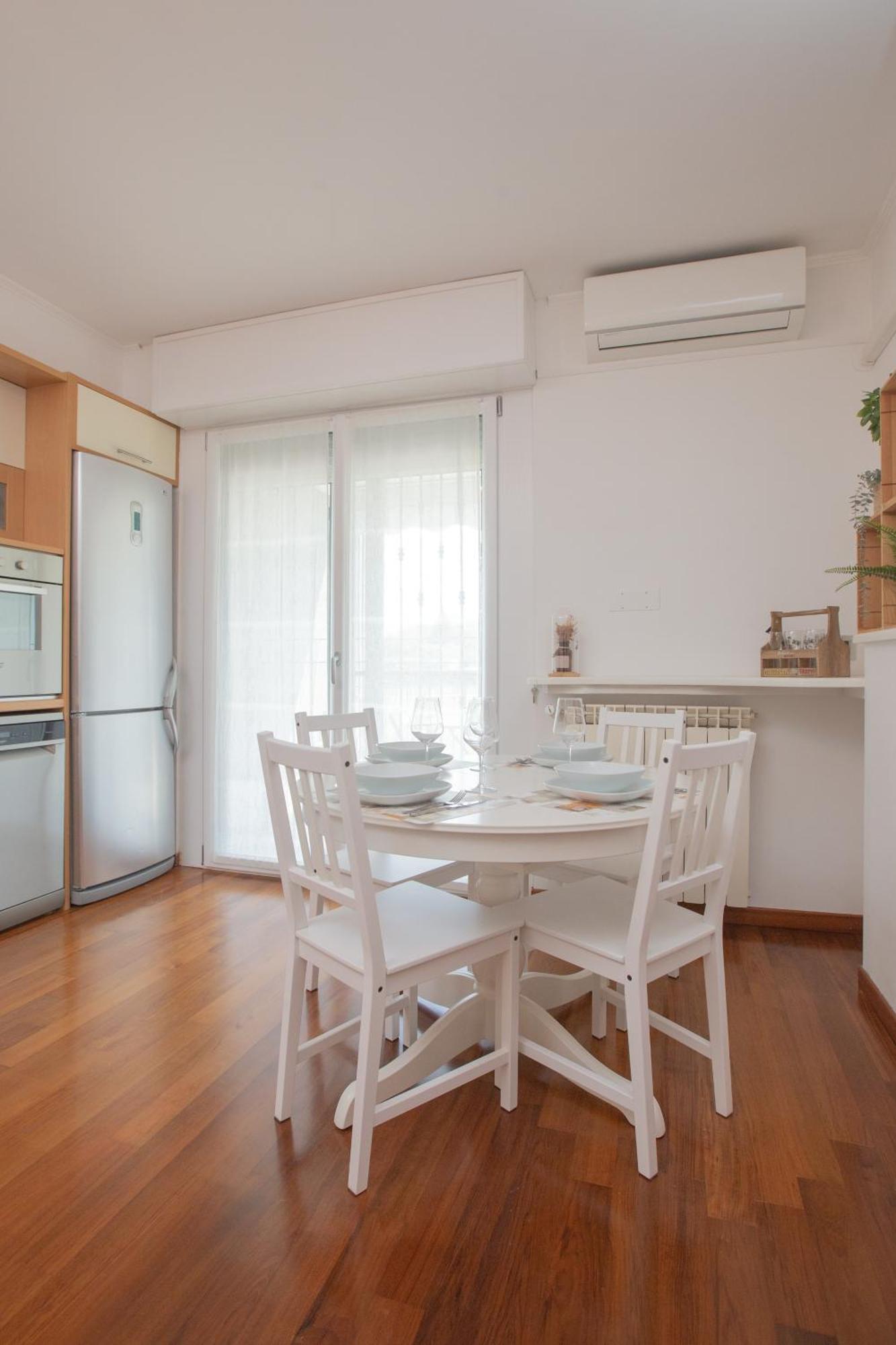 Kandinski Apartment - With Pool Settimo Milanese Luaran gambar